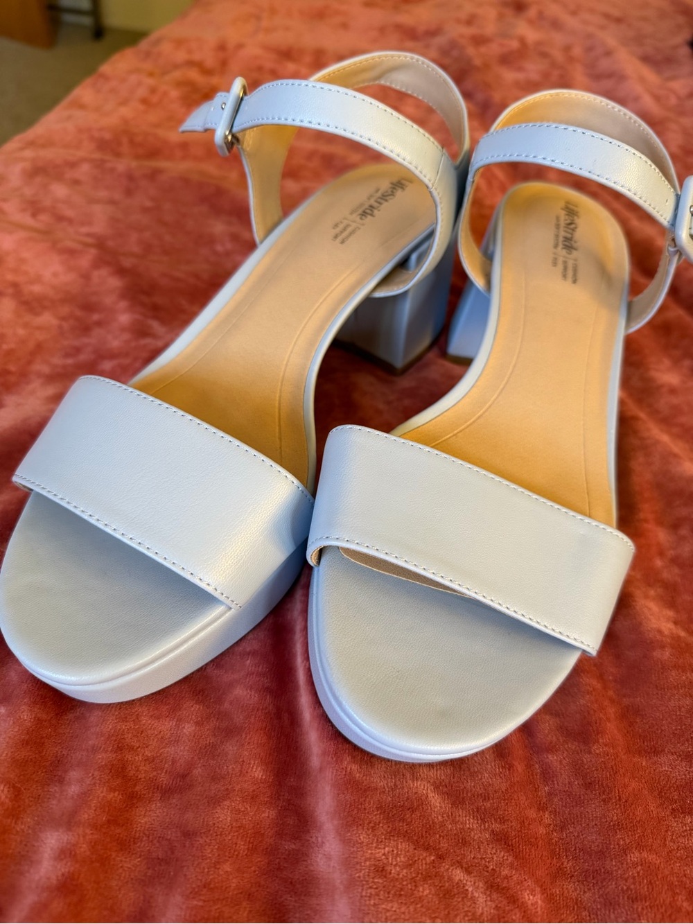 LifeStride Rhythmn Platform Heel - Light Blue - size 10 -LIKE NEW - Picture 4 of 8